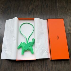 BNIB Hermes Pegasus Bag Charm Vert Comics